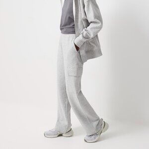 Simons straight-leg fleece cargo sweatpant